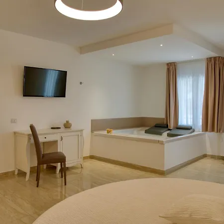 Dimore Relais - Garden Breakfast פורטו צ'זראו