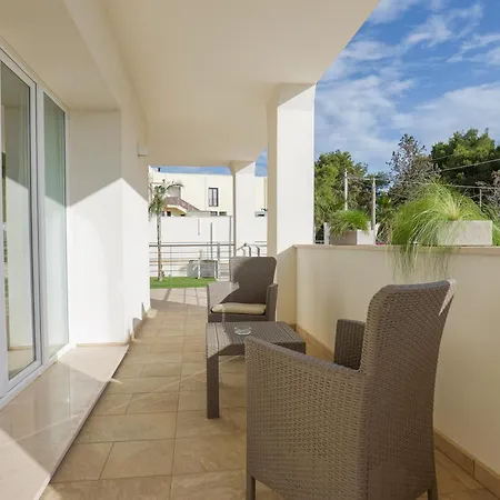 Bed and Breakfast Dimore Relais - Garden Breakfast 4*